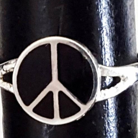 Peace Sign Ring Size Size - Picture 2 of 2
